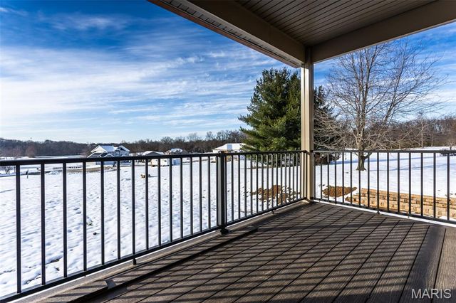 9 Fairway Court, Alton, IL 62002