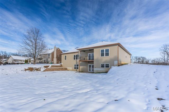 9 Fairway Court, Alton, IL 62002