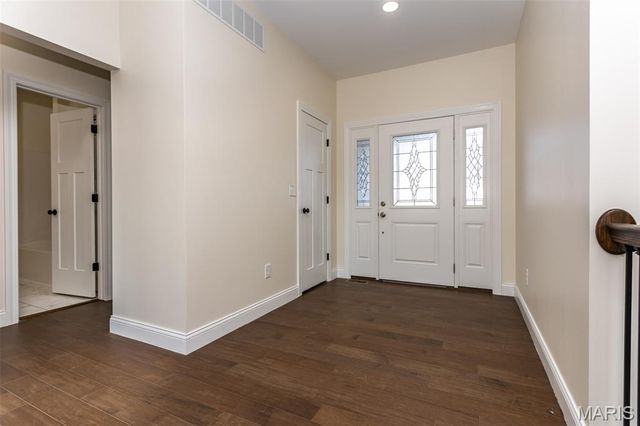 9 Fairway Court, Alton, IL 62002