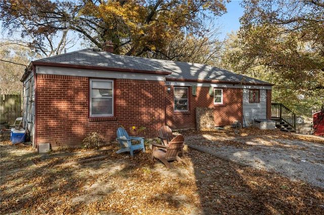 6502 Leavenworth Road, Kansas City, KS 66104