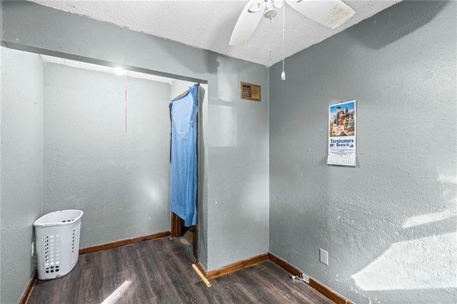 6502 Leavenworth Road, Kansas City, KS 66104