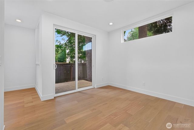 12036 Hiram Place NE, Seattle, WA 98125