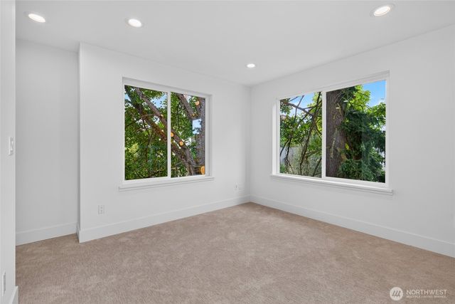 12036 Hiram Place NE, Seattle, WA 98125