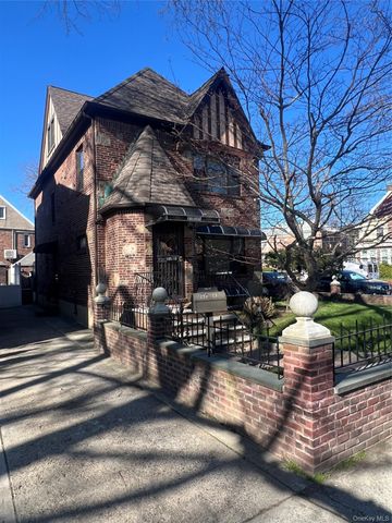 19519 45th Avenue, Flushing, NY 11358