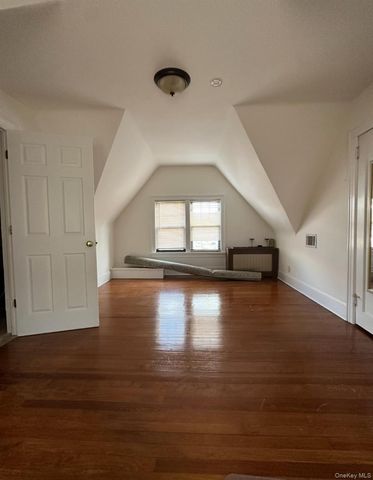 19519 45th Avenue, Flushing, NY 11358