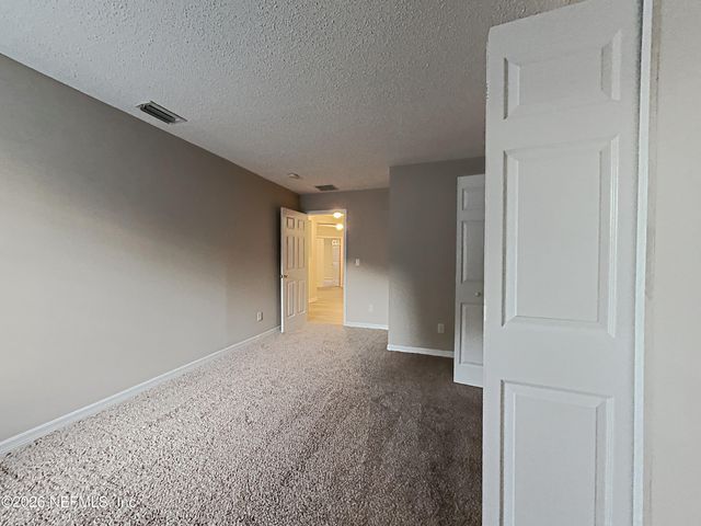 1378 SUMMIT OAKS Drive W, Jacksonville, FL 32221