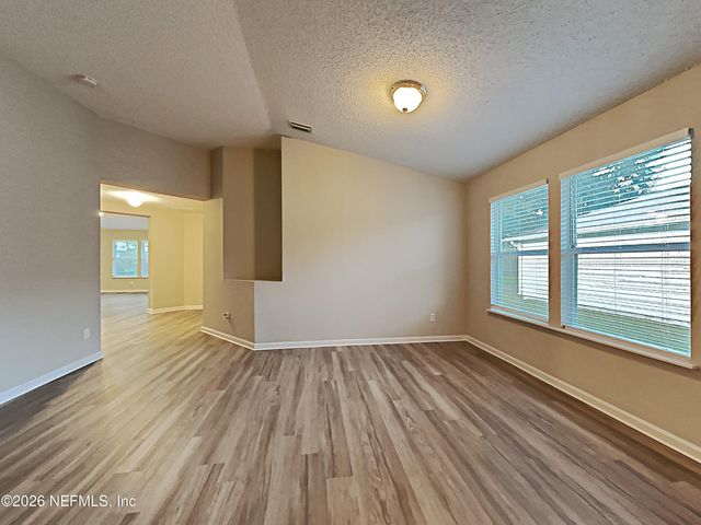 1378 SUMMIT OAKS Drive W, Jacksonville, FL 32221