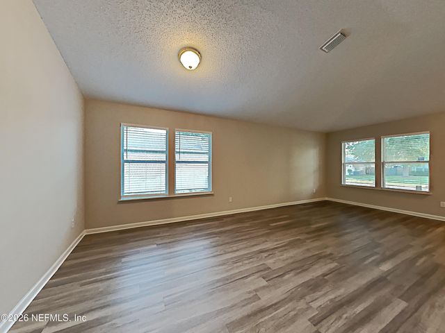 1378 SUMMIT OAKS Drive W, Jacksonville, FL 32221