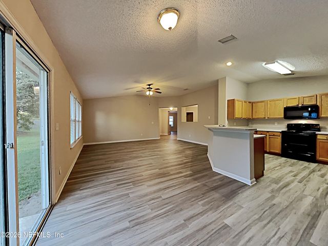 1378 SUMMIT OAKS Drive W, Jacksonville, FL 32221
