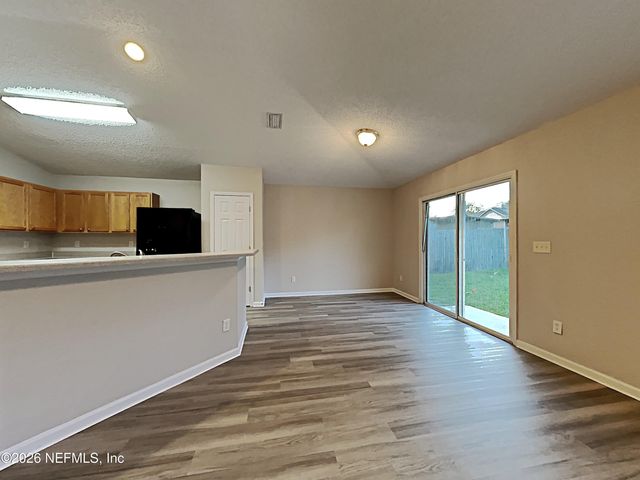 1378 SUMMIT OAKS Drive W, Jacksonville, FL 32221