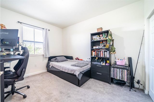 10565 W 34th Ct, Hialeah, FL 33018