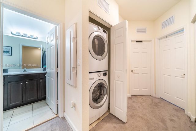 10565 W 34th Ct, Hialeah, FL 33018