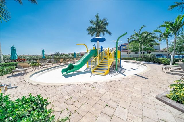 10565 W 34th Ct, Hialeah, FL 33018