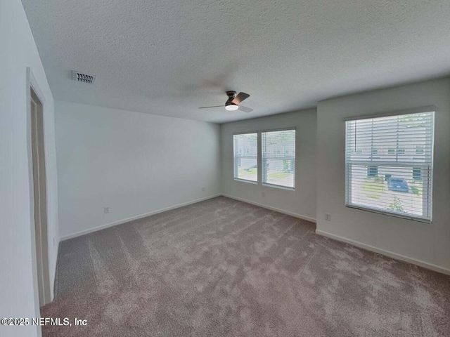 542 HOLLY LAKES Drive, Orange Park, FL 32073