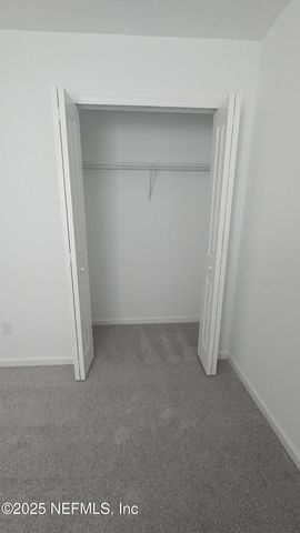 542 HOLLY LAKES Drive, Orange Park, FL 32073