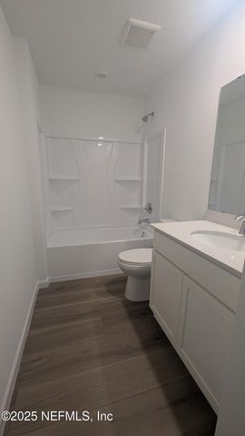 542 HOLLY LAKES Drive, Orange Park, FL 32073