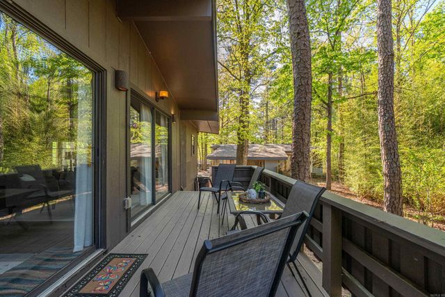 1 Onda Lane, Hot Springs Village, AR 71909