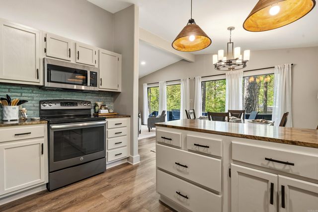 1 Onda Lane, Hot Springs Village, AR 71909