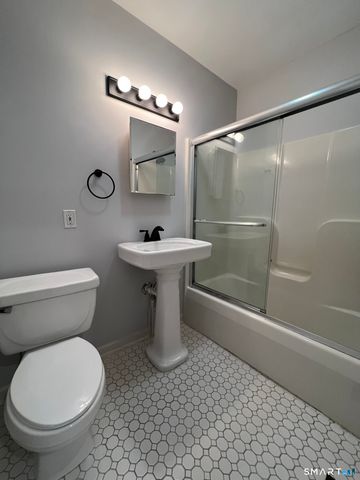 49 Glenbrook Road 103, Stamford, CT 06902