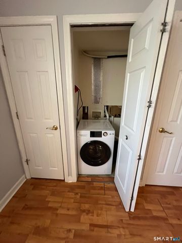 49 Glenbrook Road 103, Stamford, CT 06902