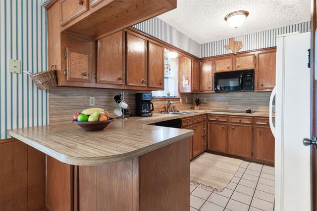 9224 County Road 915, Godley, TX 76044