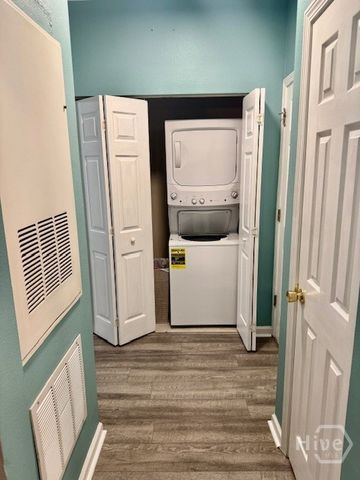 3325 Whitemarsh Way, Savannah, GA 31410