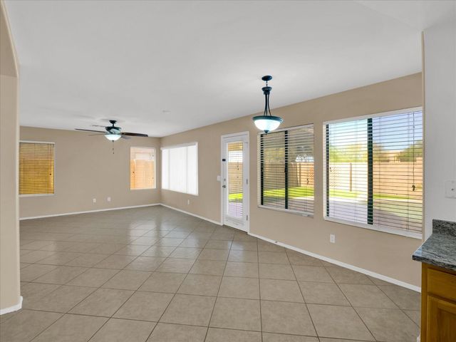 13620 N 82nd Lane, Peoria, AZ 85381