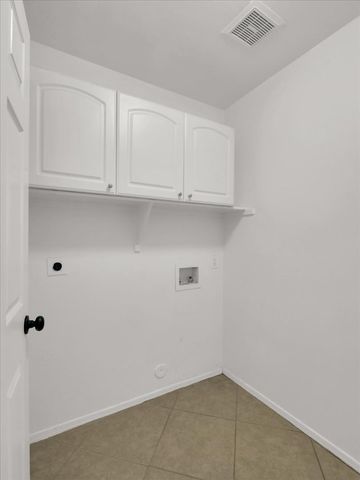 13620 N 82nd Lane, Peoria, AZ 85381