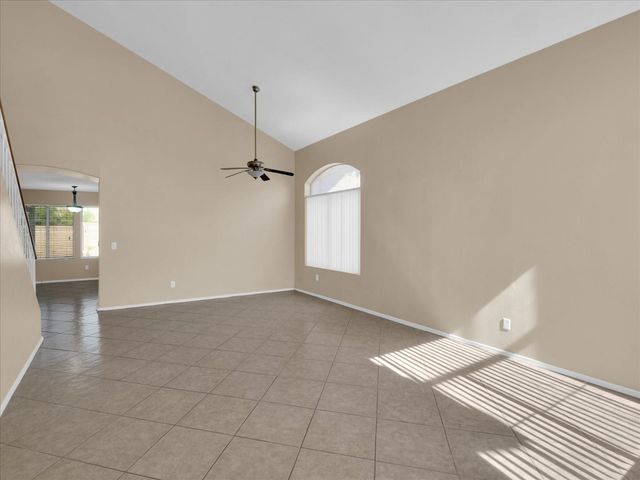 13620 N 82nd Lane, Peoria, AZ 85381
