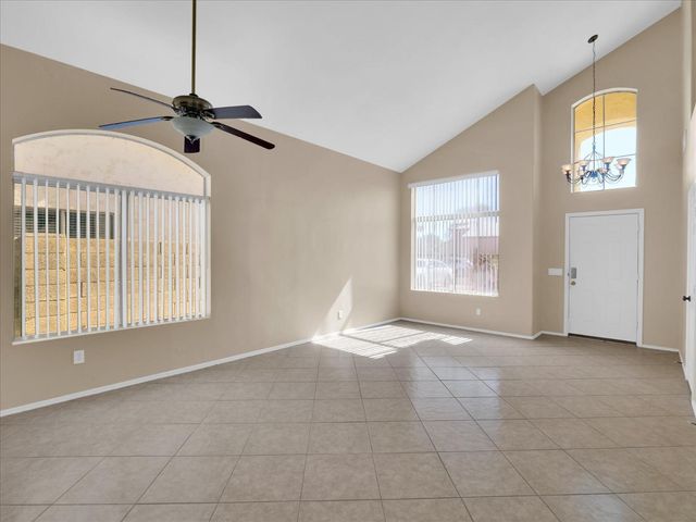 13620 N 82nd Lane, Peoria, AZ 85381