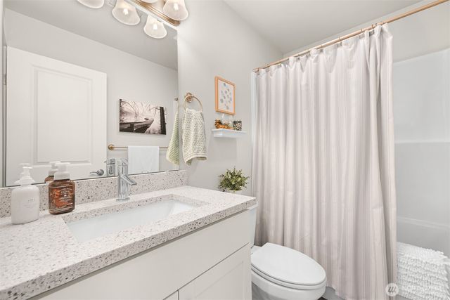 8268 Balfour Valley Lane, Maple Falls, WA 98266