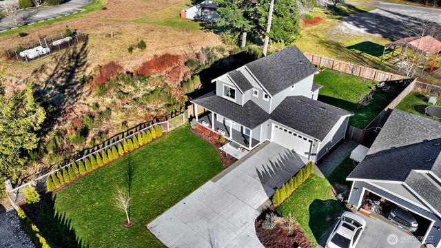 8268 Balfour Valley Lane, Maple Falls, WA 98266