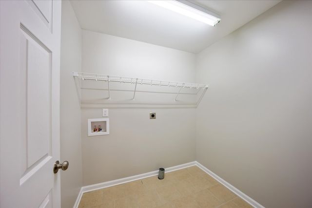 2125 Sayles Ct, Lawrenceburg, TN 38464