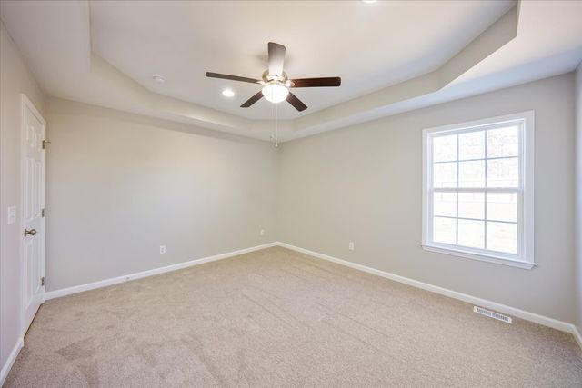 2125 Sayles Ct, Lawrenceburg, TN 38464