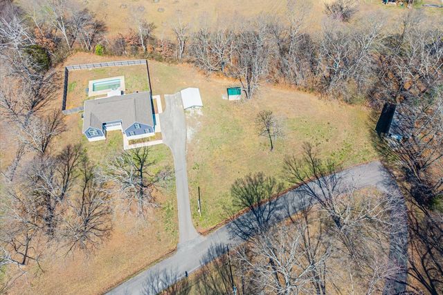 2125 Sayles Ct, Lawrenceburg, TN 38464