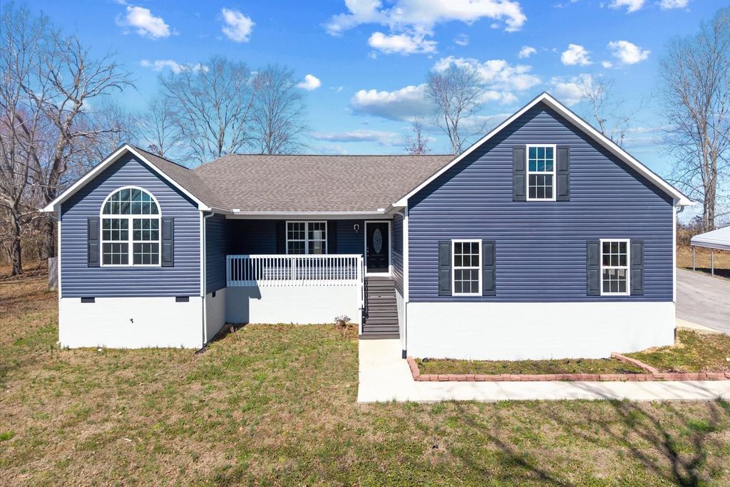 2125 Sayles Ct, Lawrenceburg, TN 38464