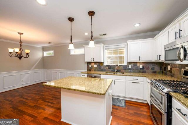 2190 Highland Gate Drive, Cumming, GA 30040