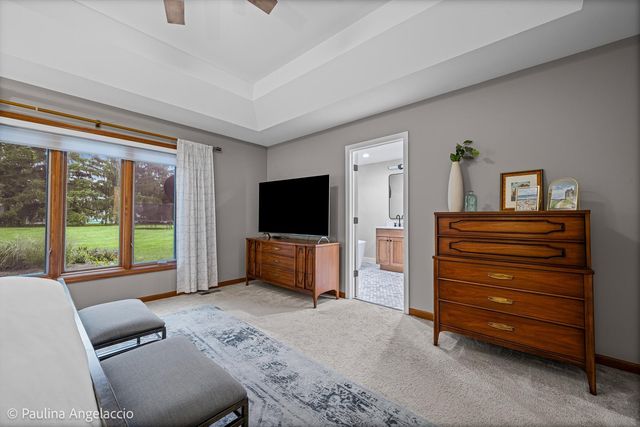 23255 W Fairview Drive, Deer Park, IL 60010