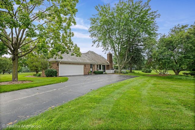23255 W Fairview Drive, Deer Park, IL 60010
