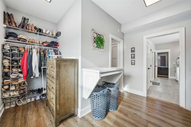 8656 NE 102nd Avenue, Bondurant, IA 50035