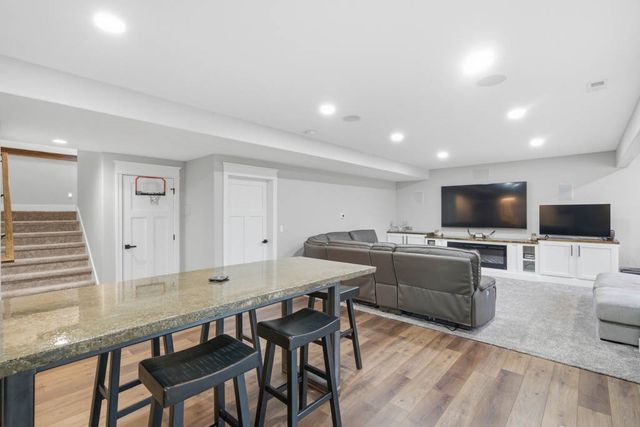 8656 NE 102nd Avenue, Bondurant, IA 50035