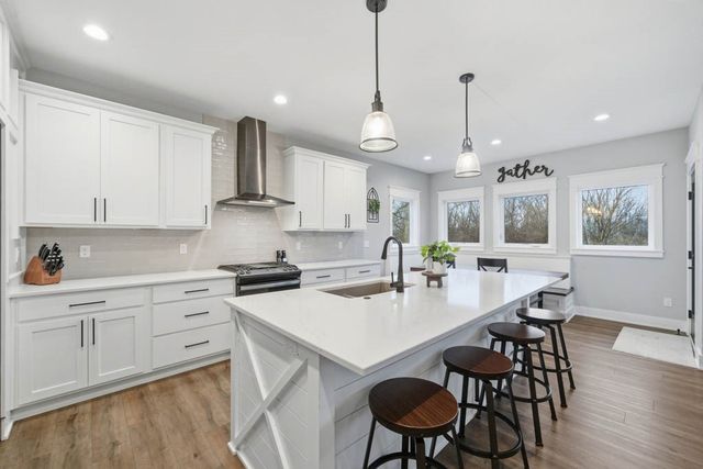 8656 NE 102nd Avenue, Bondurant, IA 50035