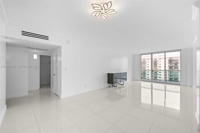 19390 Collins Avenue 1410, Sunny Isles Beach, FL 33160