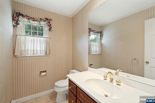 111 Dean Street, Harrington Park, NJ 07640