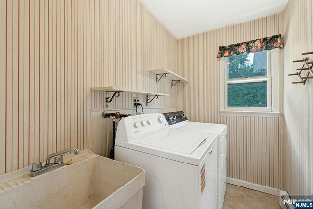 111 Dean Street, Harrington Park, NJ 07640