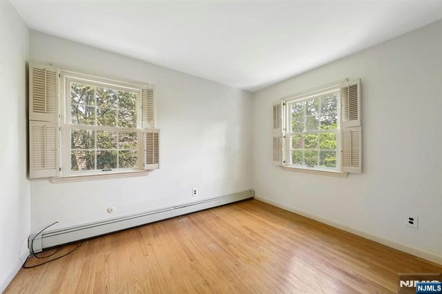 111 Dean Street, Harrington Park, NJ 07640