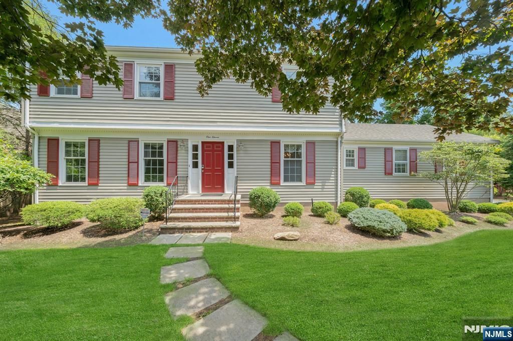 111 Dean Street, Harrington Park, NJ 07640