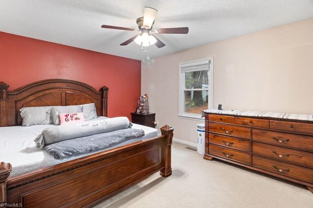 516 John Street, Eden, NC 27288