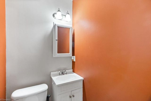 516 John Street, Eden, NC 27288