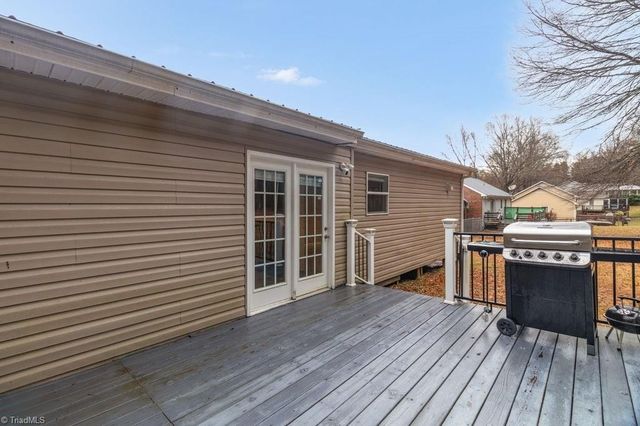 516 John Street, Eden, NC 27288